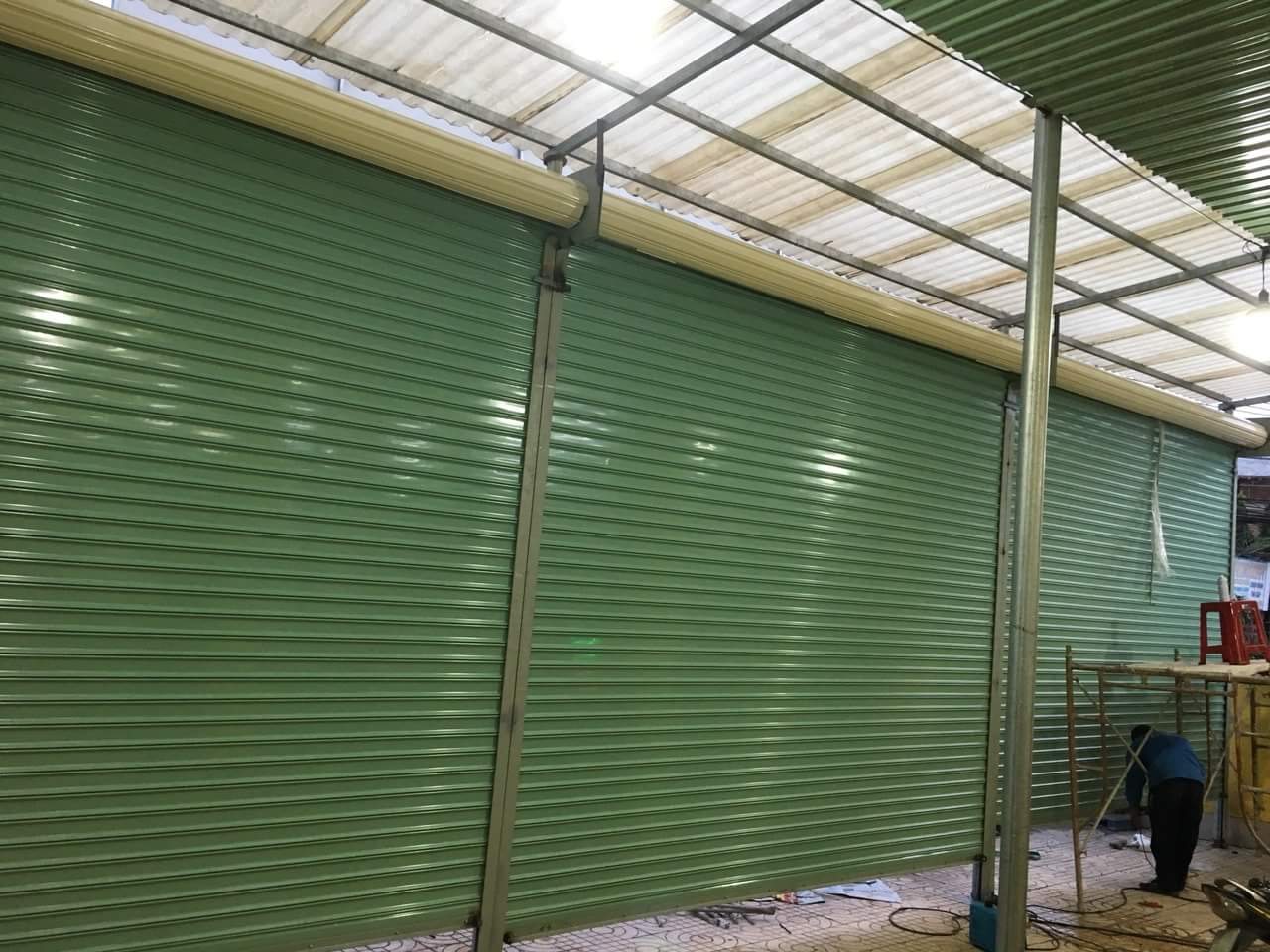 ﻿﻿cách lắp cửa cuốn điện