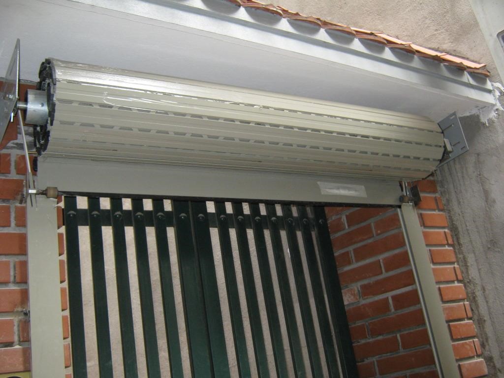 cửa cuốn giá rẻ quận 7 cửa cuốn giá rẻ quận 7
