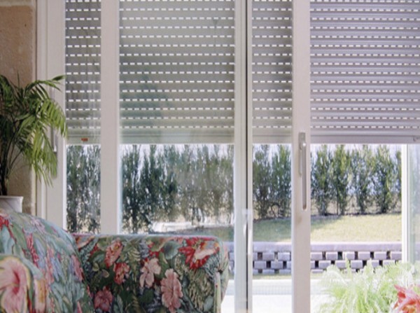 cửa cuốn khe thoáng inox cửa cuốn khe thoáng inox