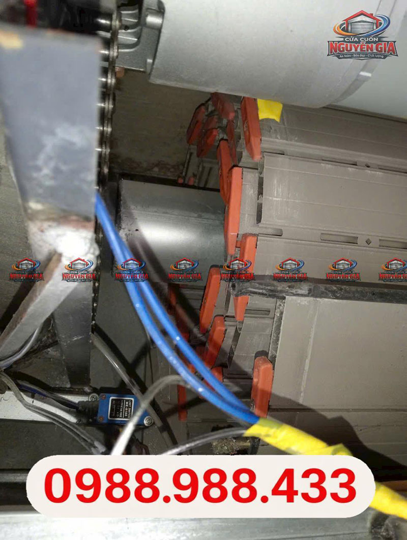 Các Sự Cố Thường Gặp Với Cửa Cuốn Tại Bến Cát Và Cách Chúng Tôi Xử Lý