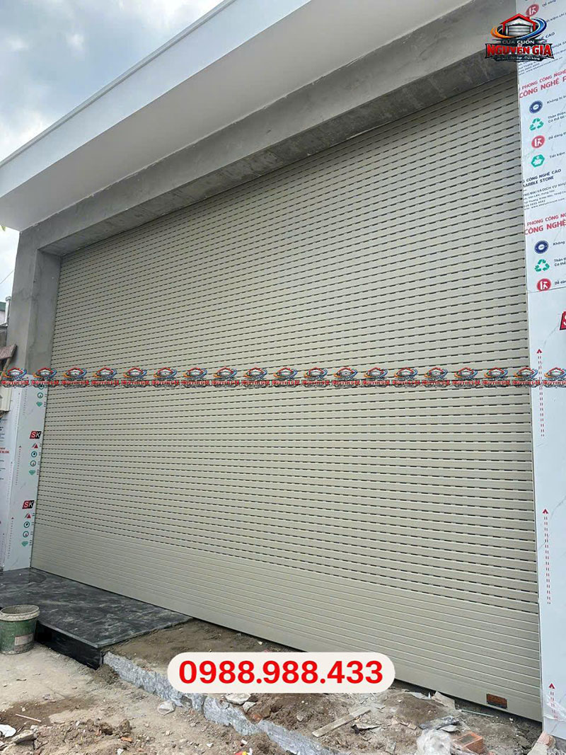 Sửa Cửa Cuốn Quận 4【24/7】: Cấp Tốc 15-30 Phút – Giá Rẻ Nhất