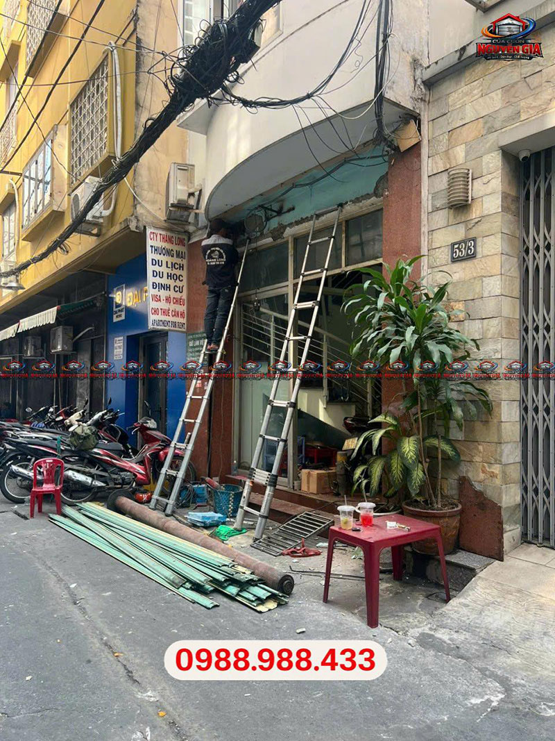 Sửa cửa cuốn tại Quận 4 luôn ở mức cao nhờ đặc thù của quận nội thành sôi động nhất TP.HCM